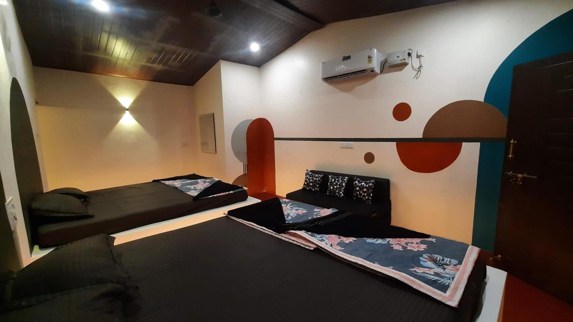 Gokarna Beach Stays By Tune Of Ocean Номер фото